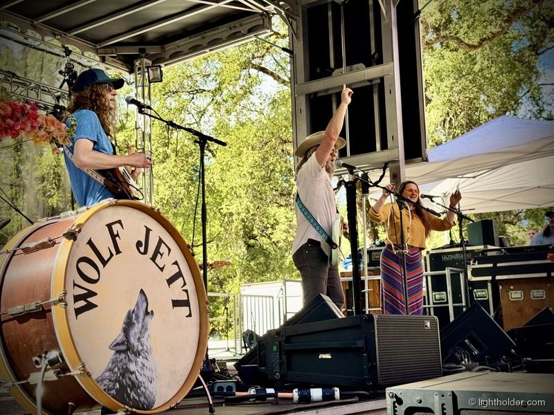 Wolf Jett performing on the main stage