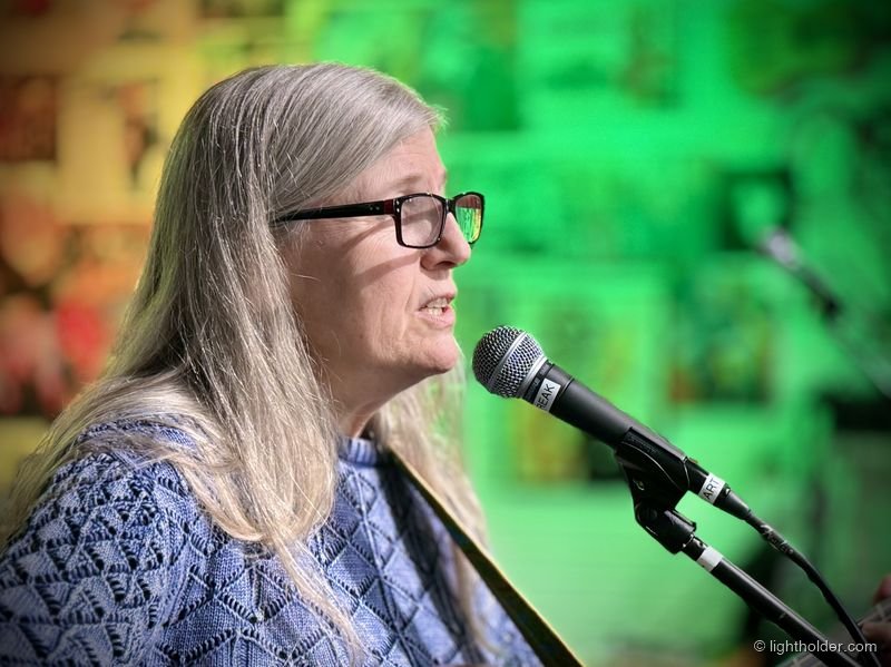 Sara Glaser performing at Art Freak